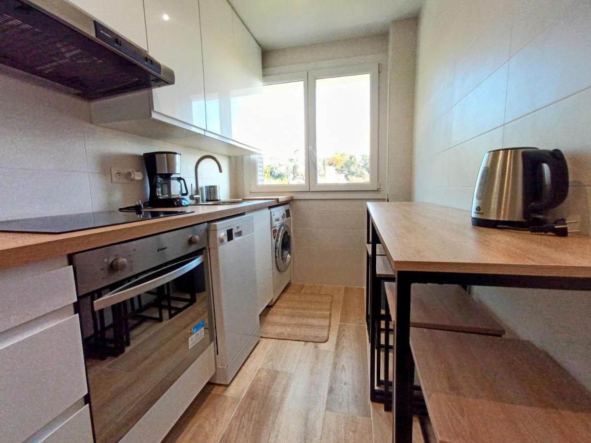 Private Room In Renovated Apartment - Tram 1 Min Walk Nizza Kültér fotó