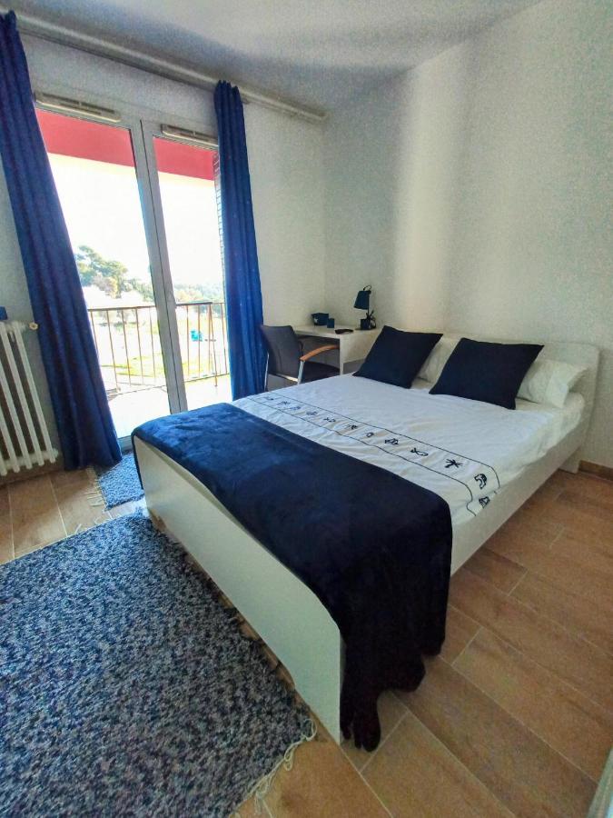 Private Room In Renovated Apartment - Tram 1 Min Walk Nizza Kültér fotó