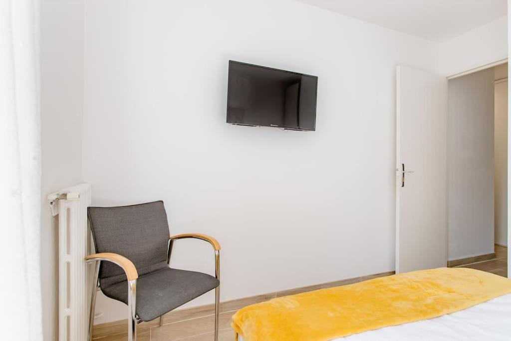 Private Room In Renovated Apartment - Tram 1 Min Walk Nizza Kültér fotó