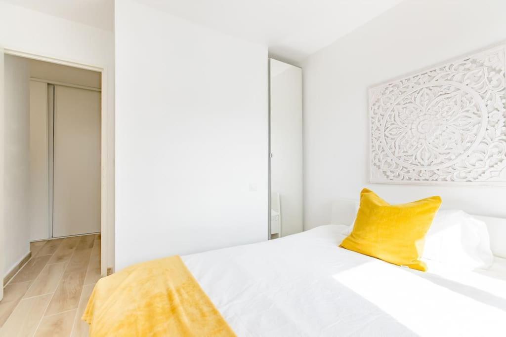 Private Room In Renovated Apartment - Tram 1 Min Walk Nizza Kültér fotó